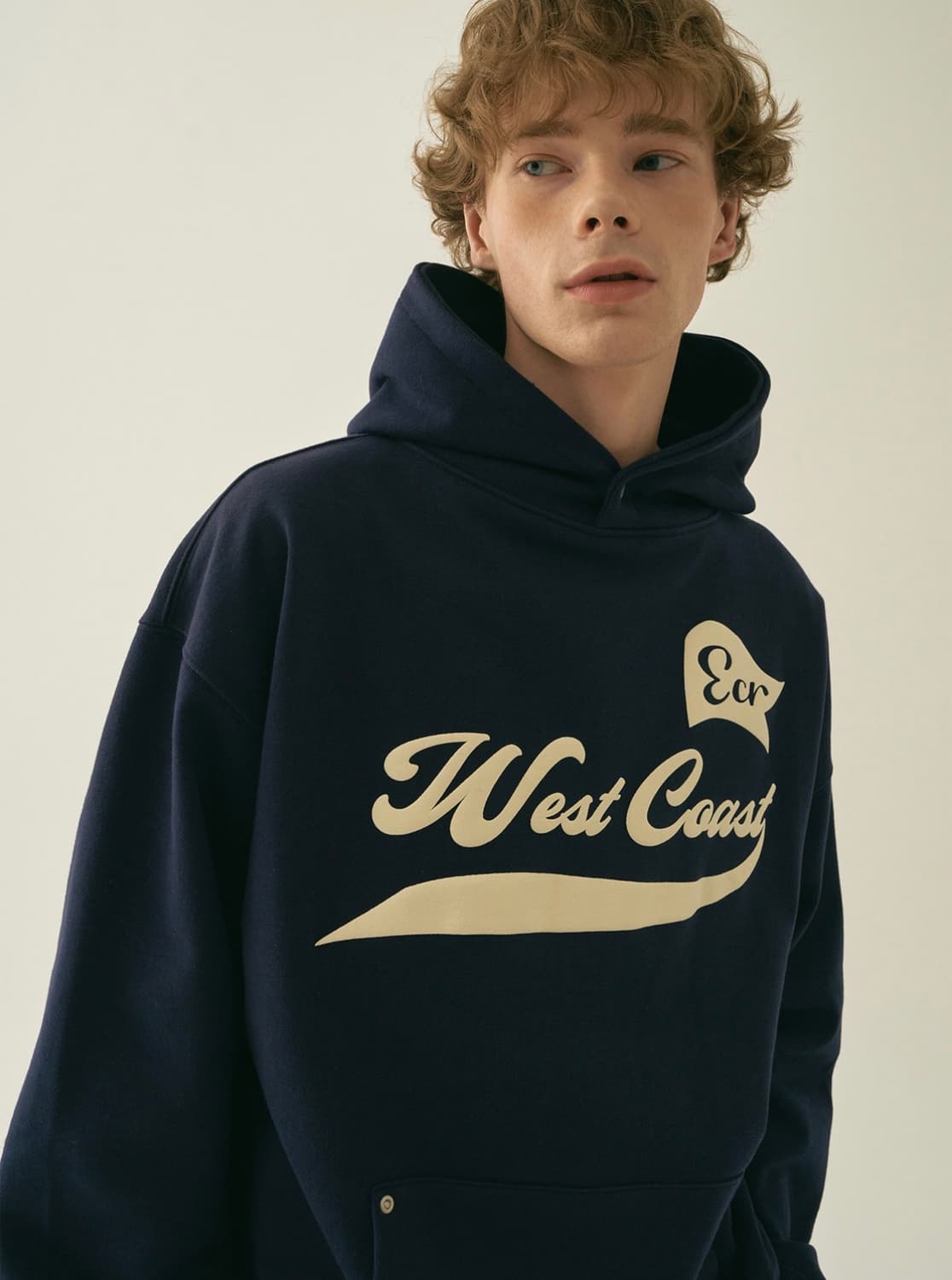 이코르 후드티 상품이미지2