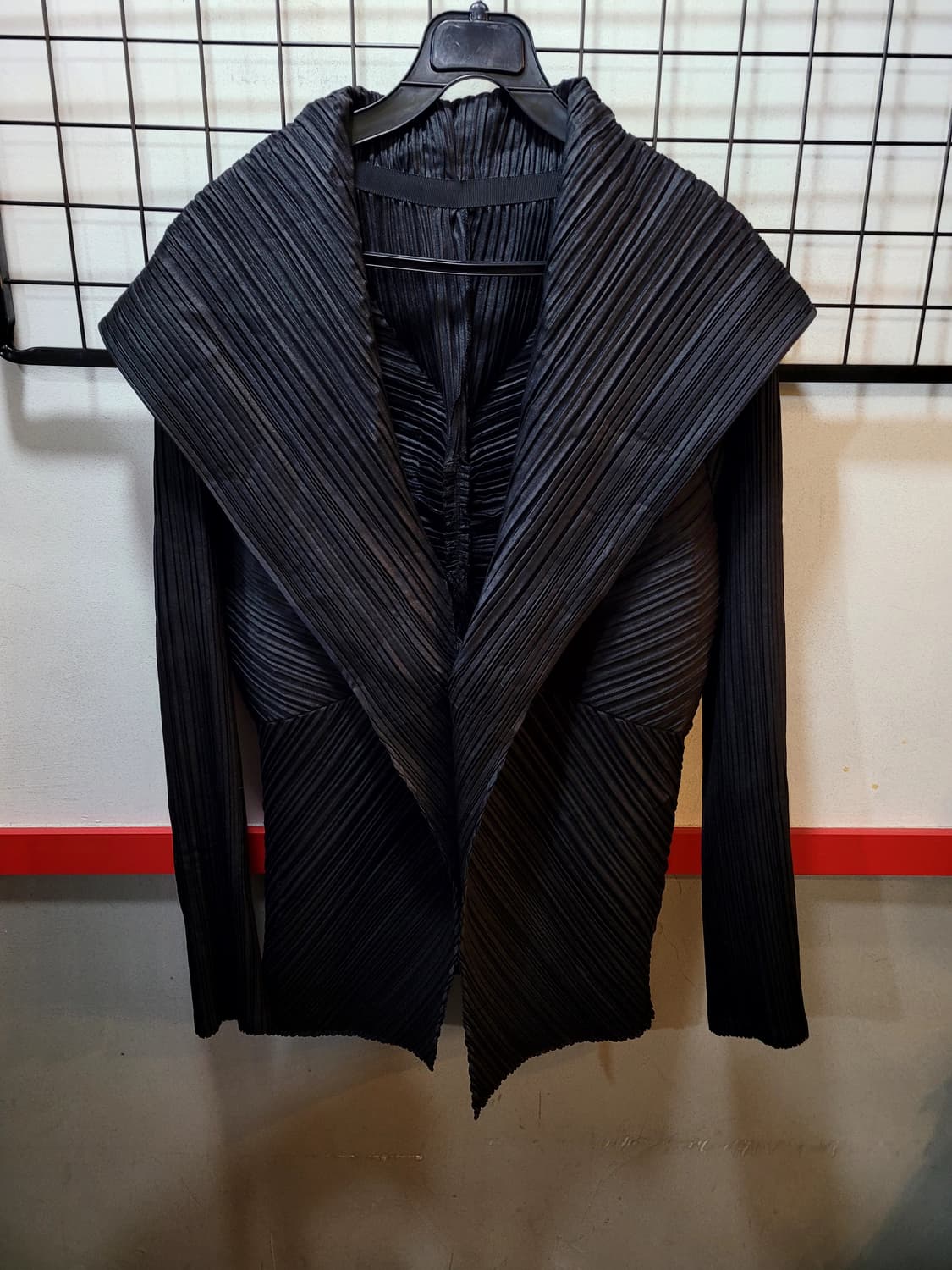 정품 이세이미야케 플리츠 가디건 + 플리츠 팬츠 셋업 상품이미지2