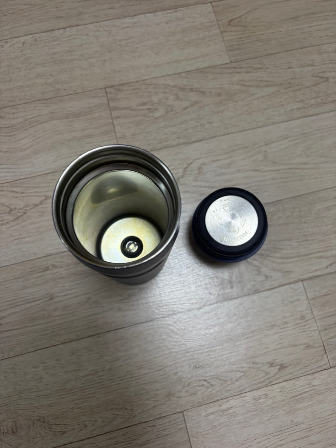 스탠리 아이스플로우 에어로라이트 텀블러 네이비 473ml 상품이미지3