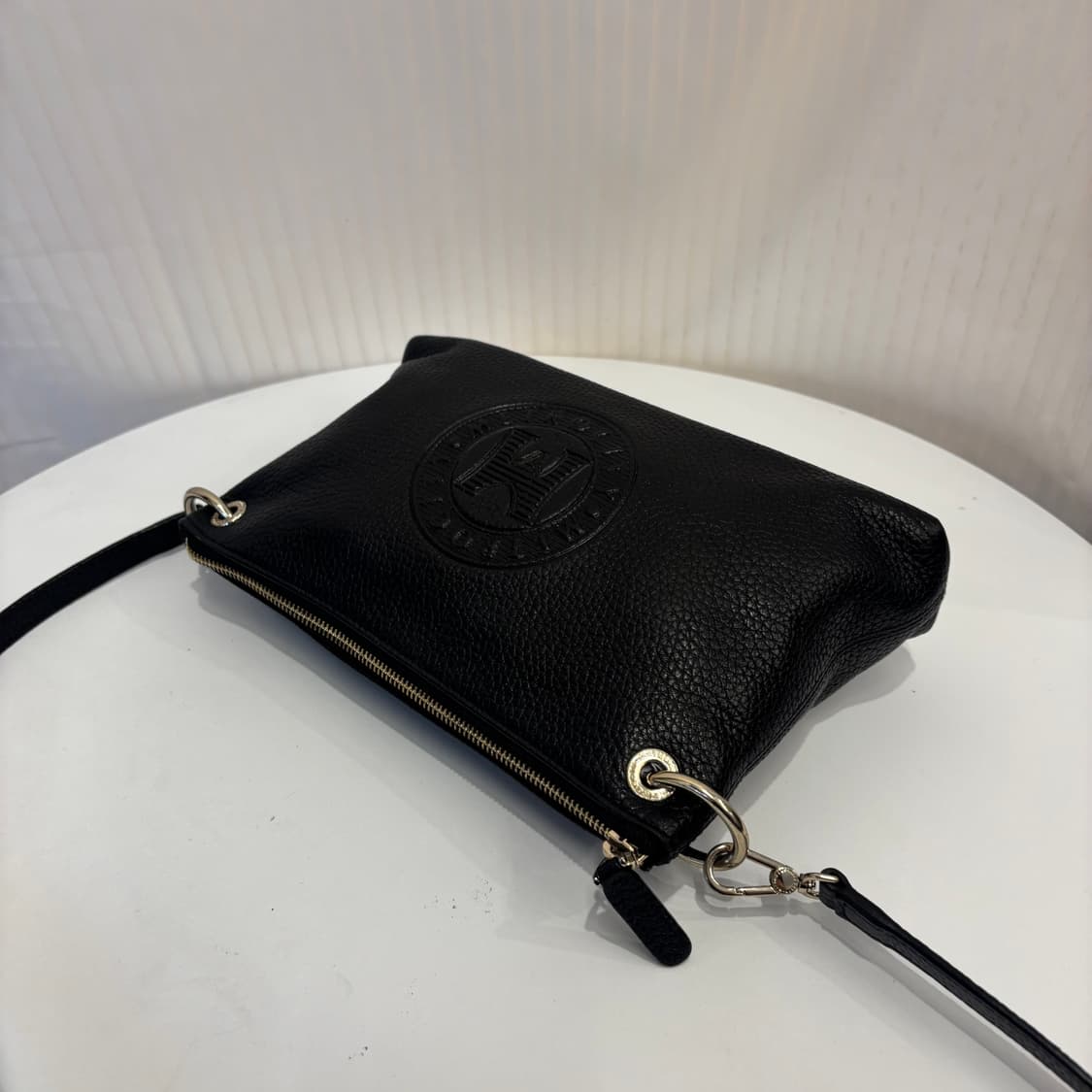 정품 메트로시티 가죽 크로스백     상품이미지8