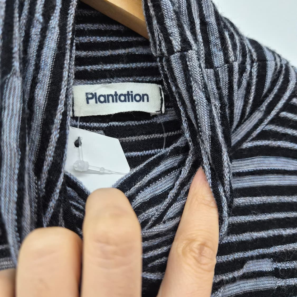 이세이미야케 줄무늬 패턴 폴라넥 긴팔 티셔츠 여성 M 상품이미지3