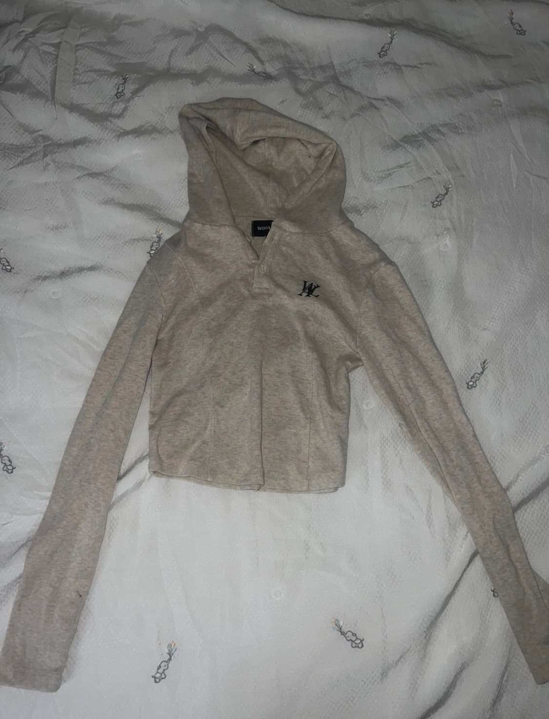 우알롱 크롭후드티 싸게 팔아요 상품이미지1