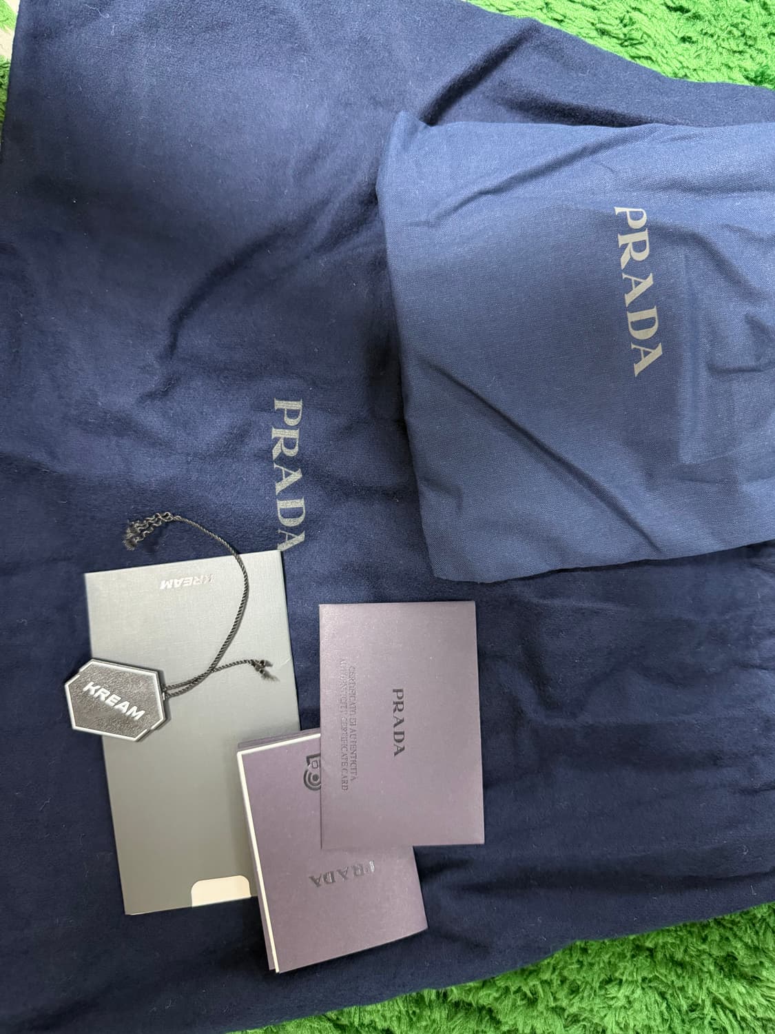 프라다 리나일론 앤 사피아노 레더 숄더백 블랙 상품이미지4