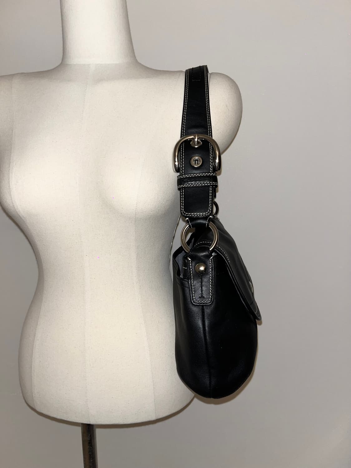 📦Coach allblack shoulder bag 상품이미지4