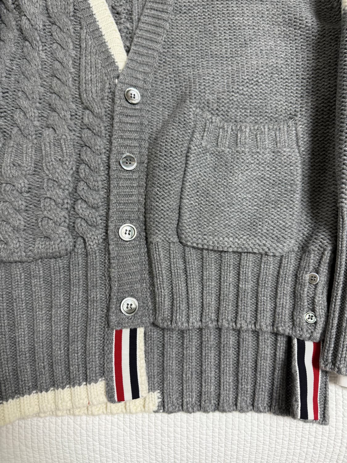 톰브라운 케이블 언발패턴 니트(1) 상품이미지3