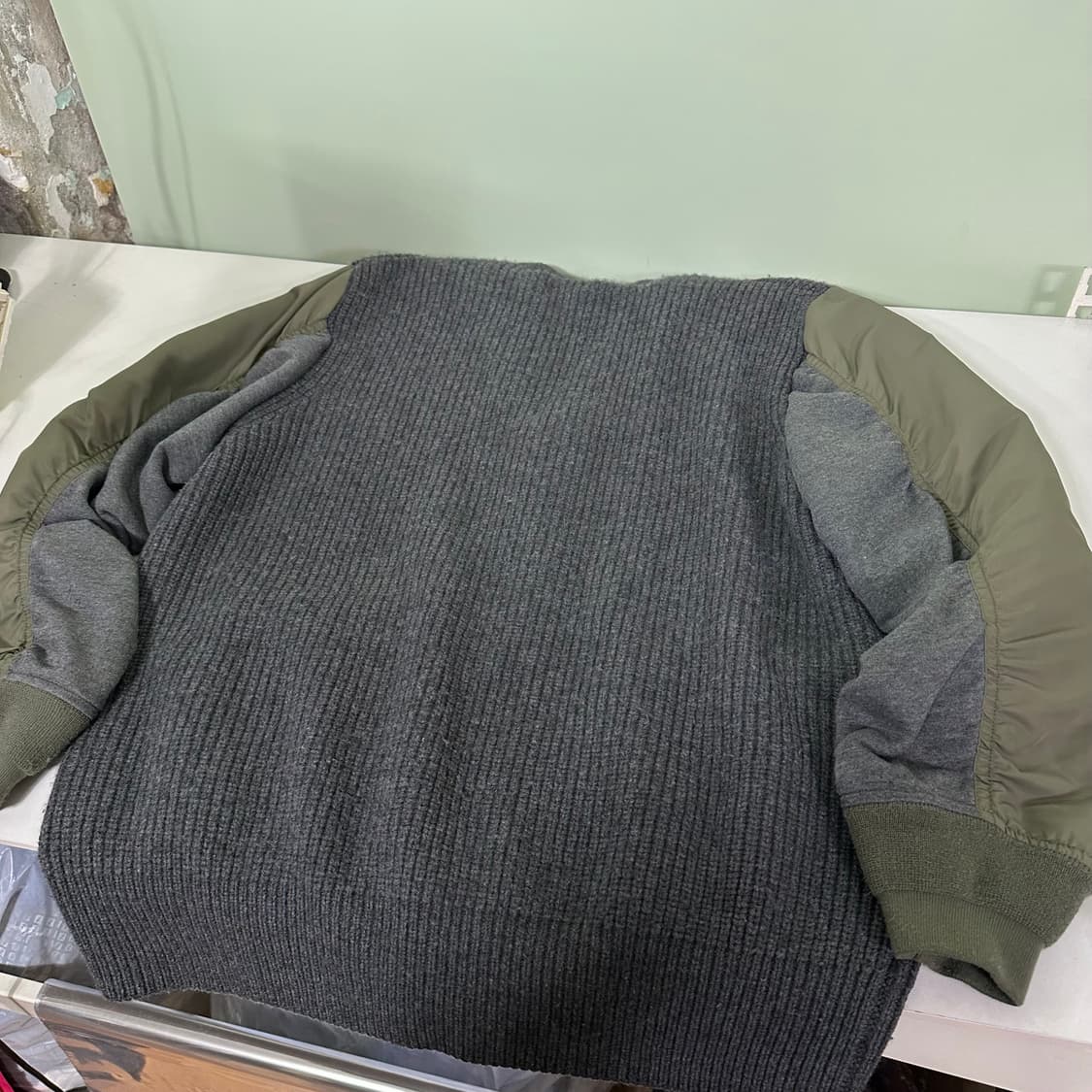 OS 후왓웨어 차콜카키 루즈핏 캐시미어혼방 도킹가디건 상품이미지4