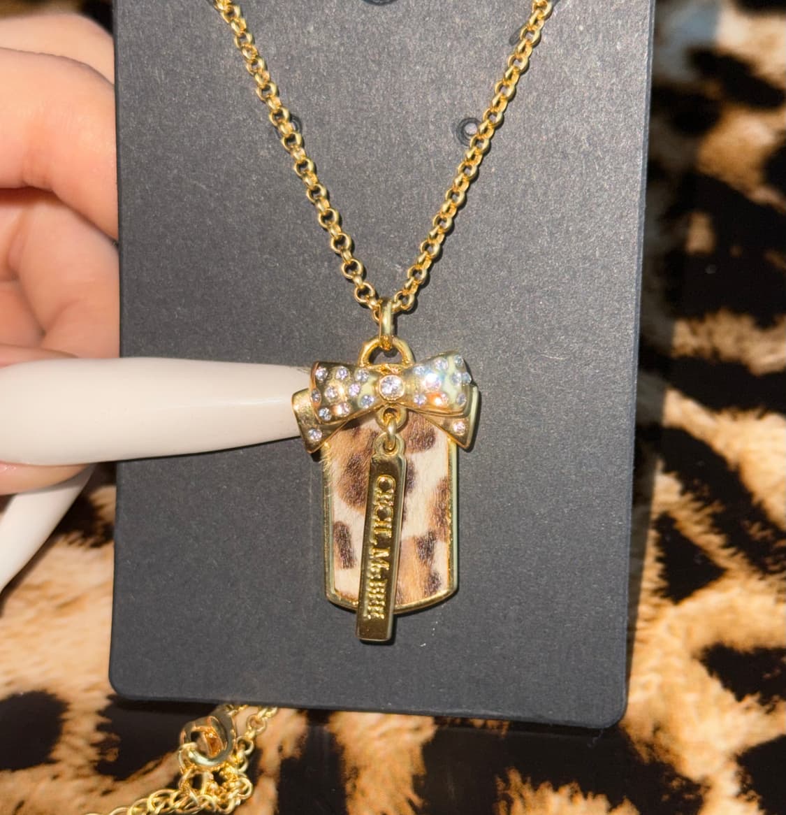 Cecil McBee 로고 레터링 갸루 호피 리본 큐빅 골드 목걸이 상품이미지2