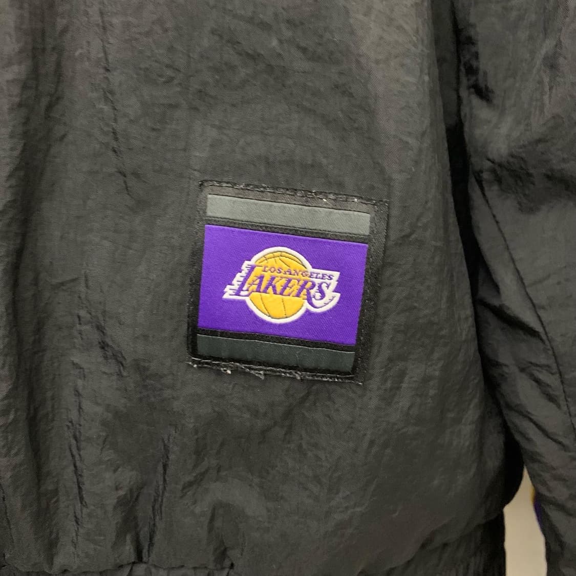 나이키 레이커스 NBA 블랙 윈드브레이커 상품이미지5