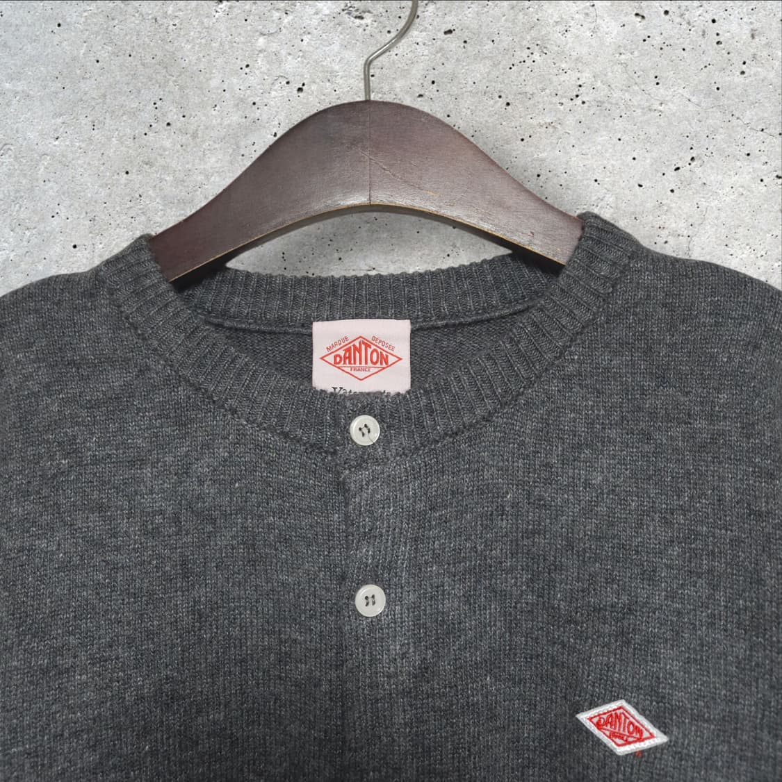 단톤 크루넥 니트 가디건 차콜 (95/M) 상품이미지2