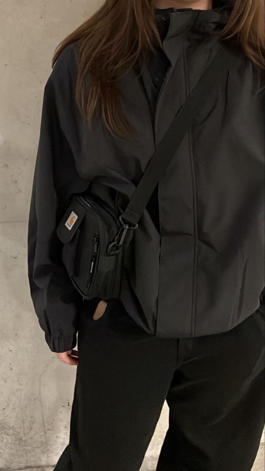 칼하트 에센셜 백 스몰 블랙 정품 상품이미지2