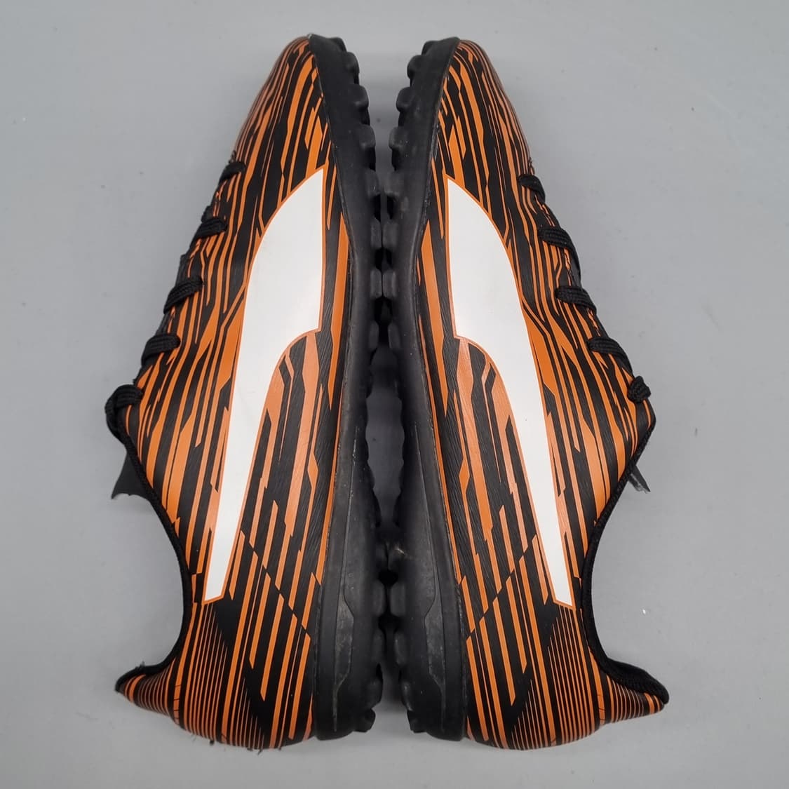 푸마 라피도3 tt  아동풋살화 220 상품이미지5