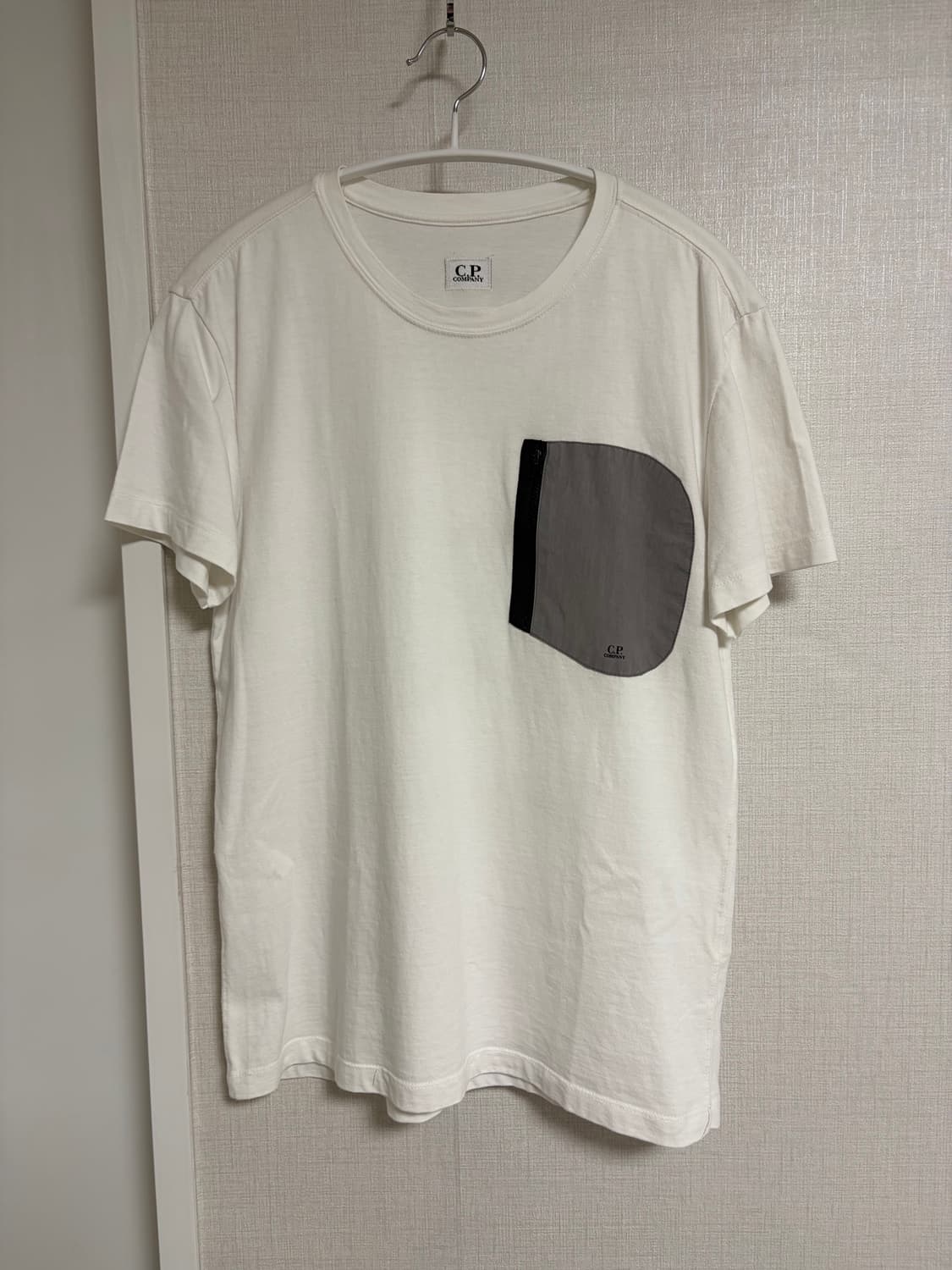 Cp컴퍼니 포켓 반팔 상품이미지1