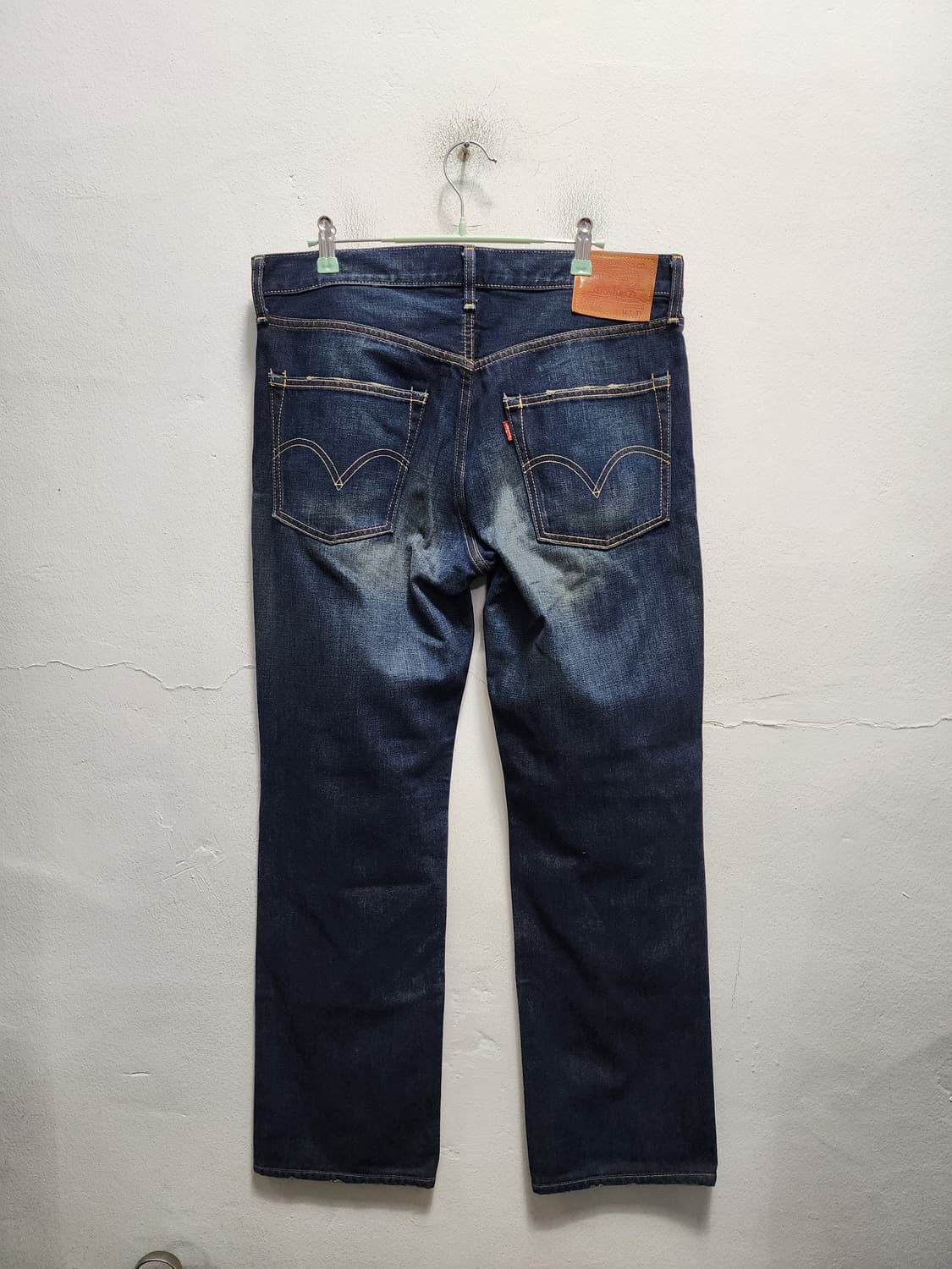 리바이스 502 워싱 데님 상품이미지1