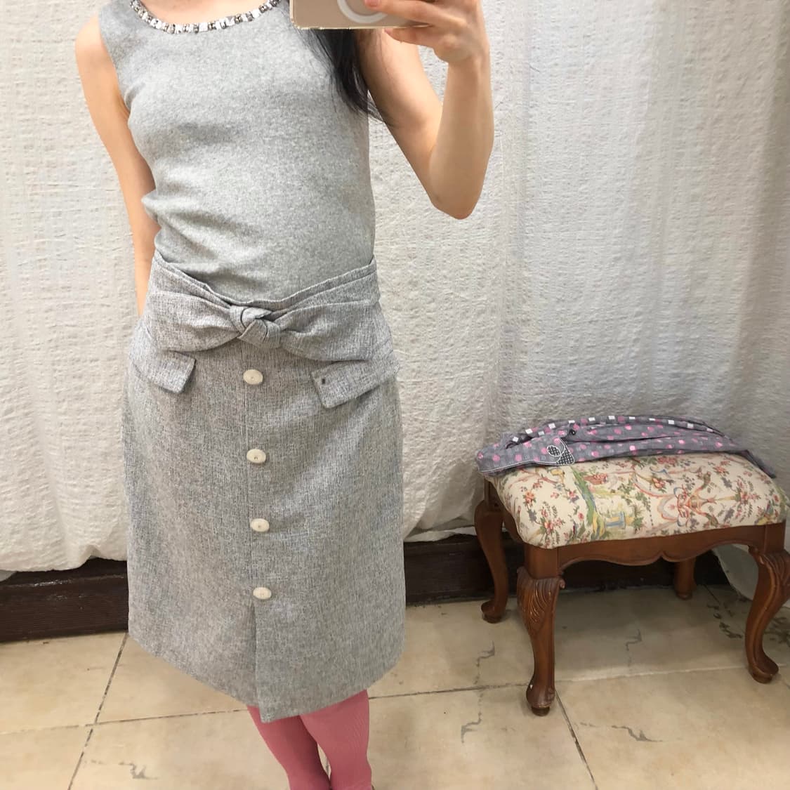 Beads detail grey sleeveless 상품이미지2