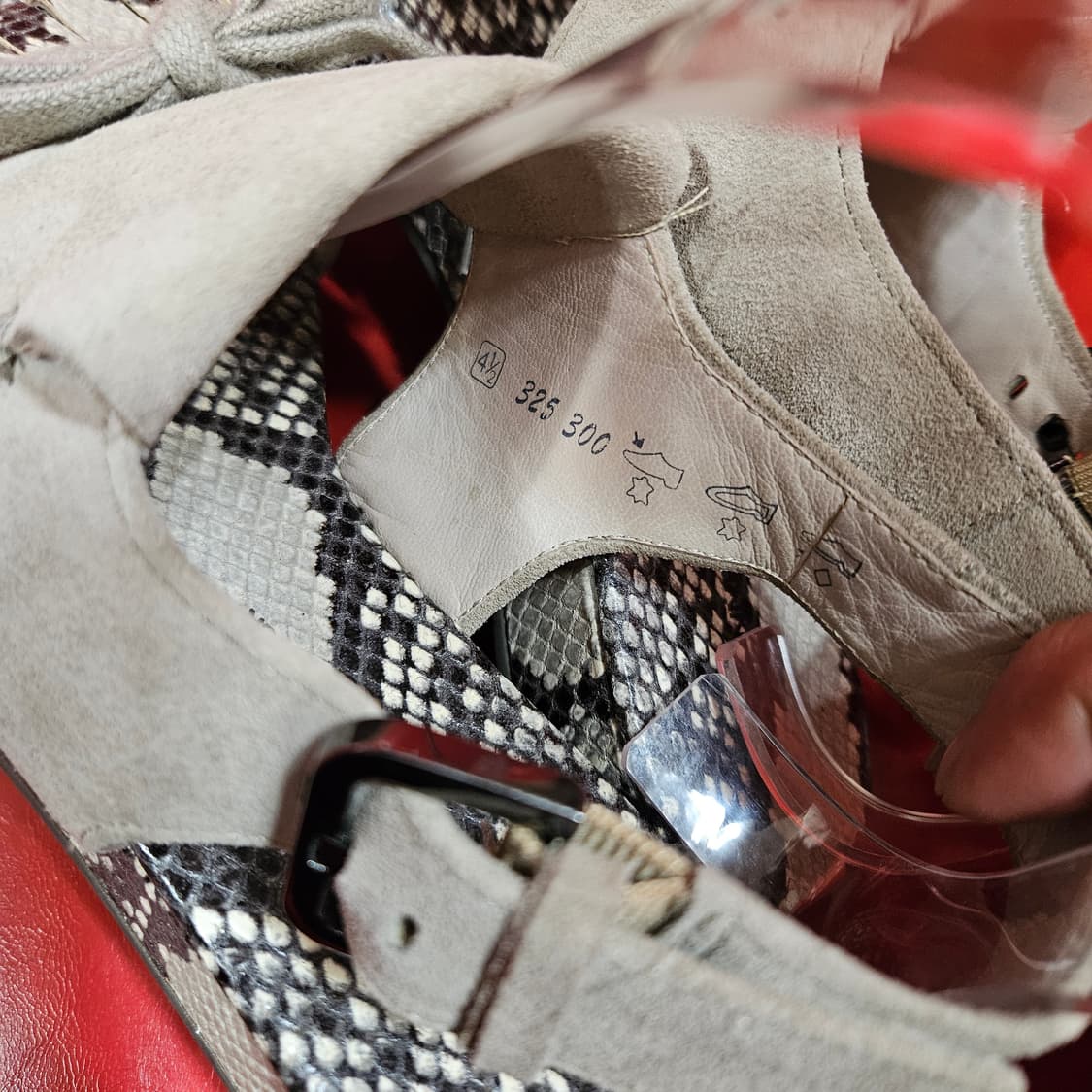 Kennel & Schmenger 파이톤 테슬 스웨이드 샌들 상품이미지7