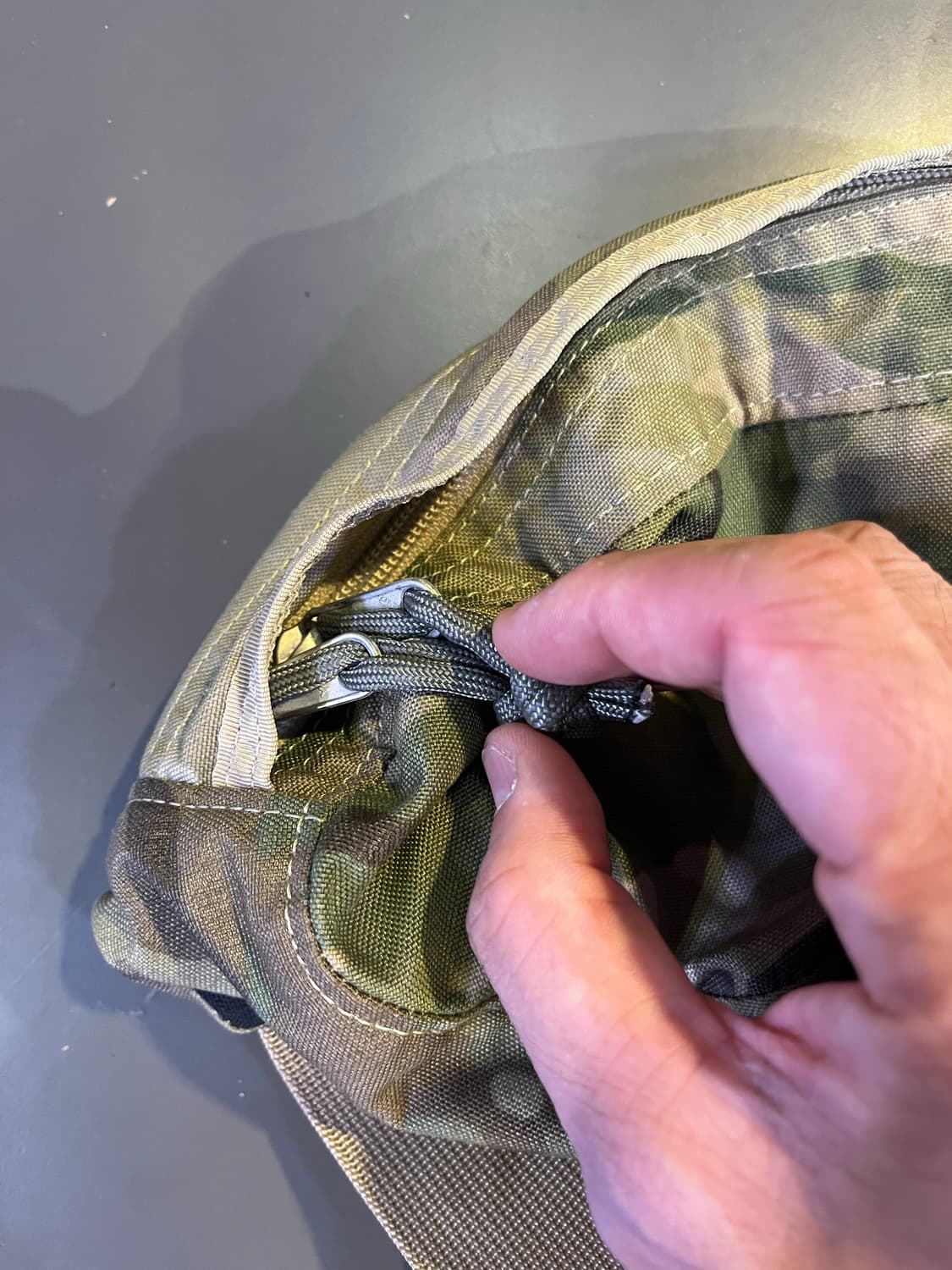 그레고리 구형로고 멀티캠 웨이스트백 상품이미지3