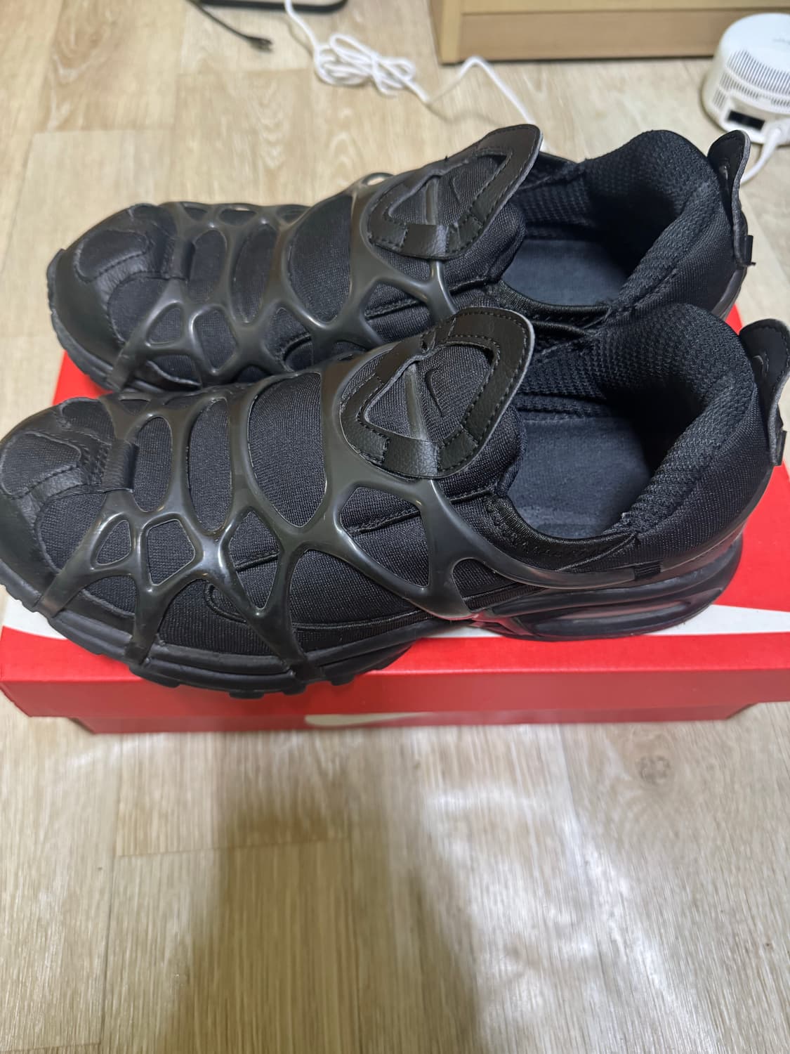 나이키 에어 쿠키니 트리플 블랙 270 상품이미지4