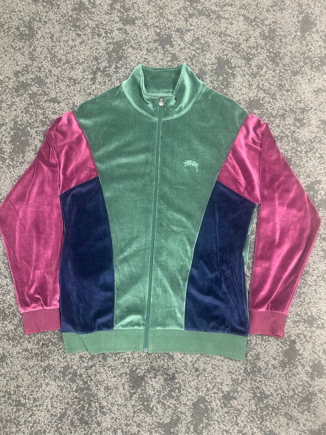 스투시 벨벳 트랙탑 멀티 L 상품이미지1