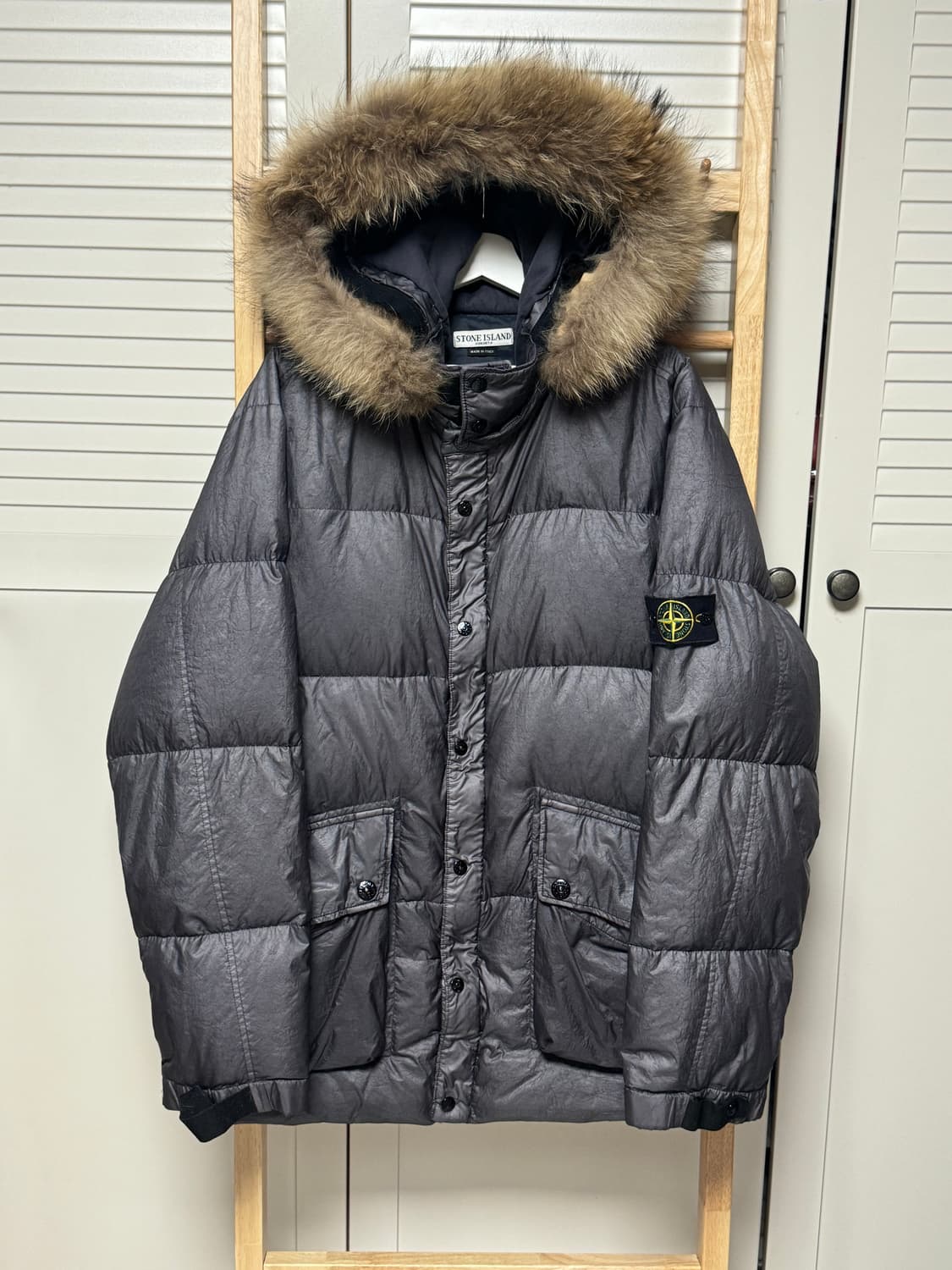스톤아일랜드 메탈 그레이 패딩 자켓 상품이미지1