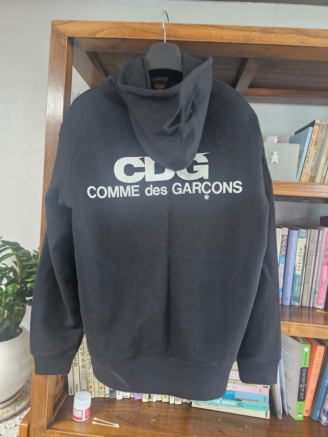 한국에서 못구하는(새상품)CDG 꼼데가르송 백로고 후드집업 팔아요 상품이미지1