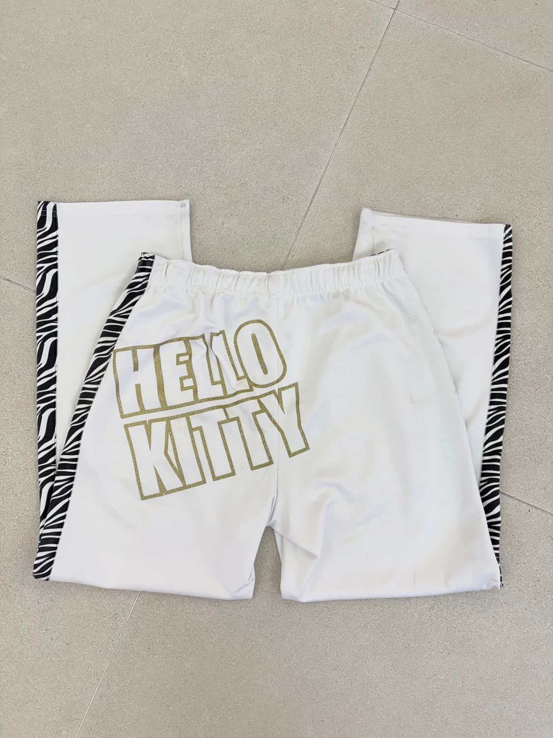 화이트 헬로키티 셋업 상품이미지4