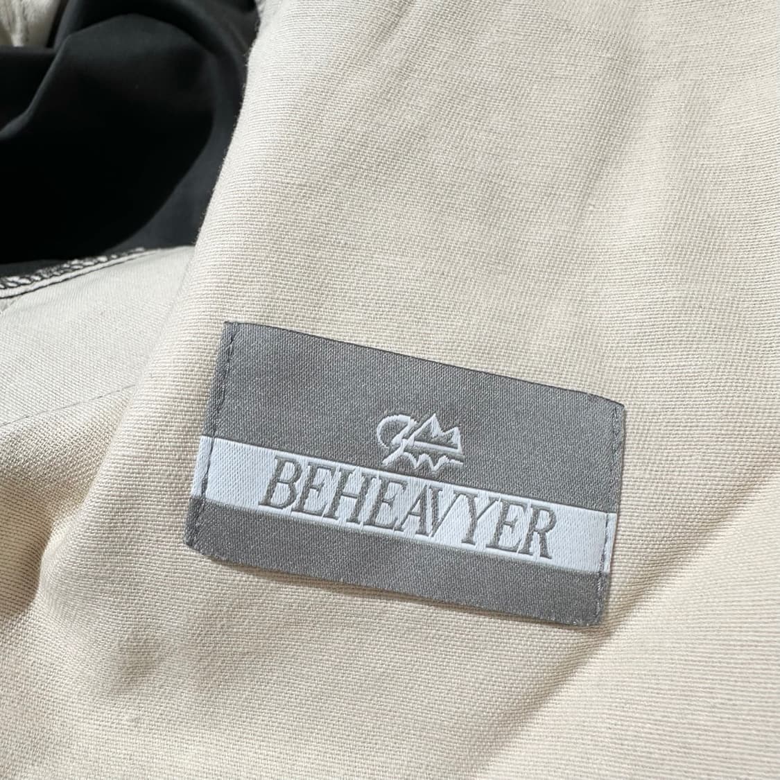 비헤비어 비조 원턱 팬츠 상품이미지4