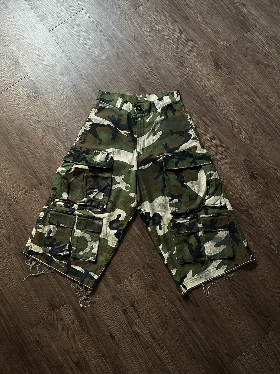 Nos Couleurs 카모플라쥬 버뮤다 카고 팬츠 상품이미지8