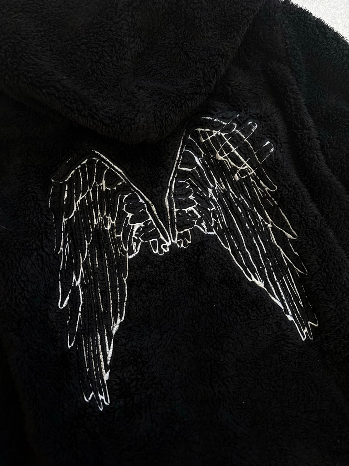 Glad news 오버핏 윙 후리스집업 상품이미지5