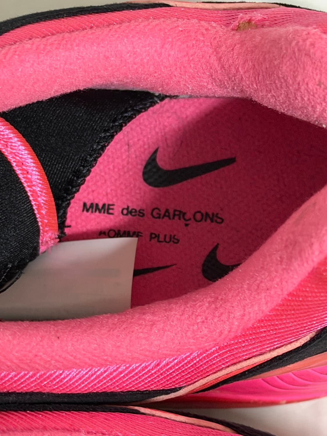 나이키 x 꼼데가르송 옴므 플러스 에어맥스 180 블랙 핑크 상품이미지8