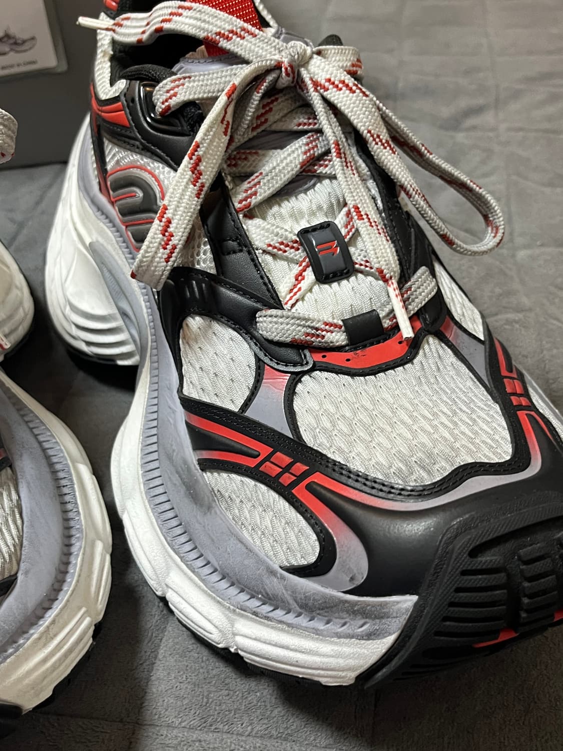 발렌시아가 10xl 상품이미지6