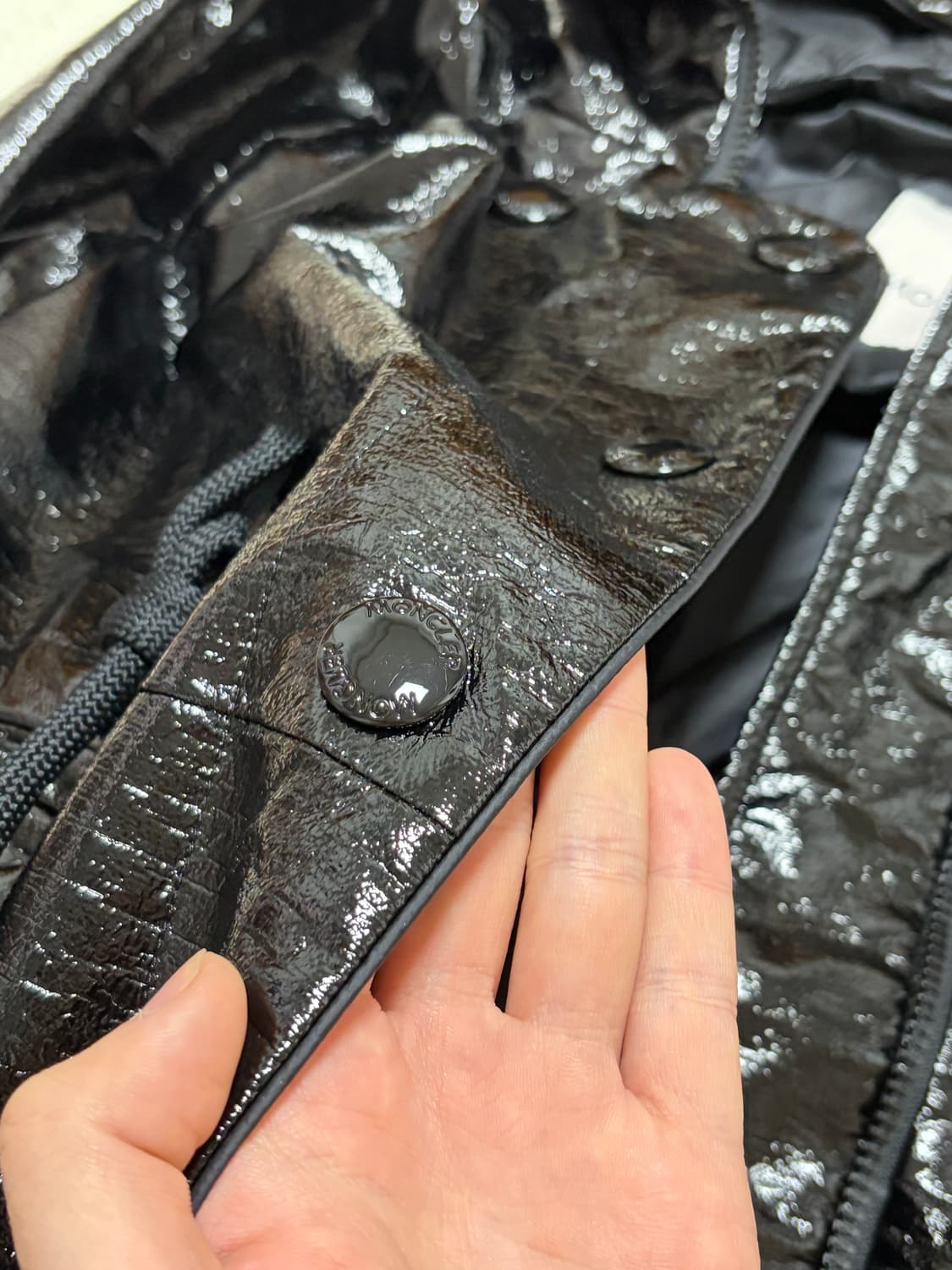 (새거급) 25ss 몽클레어 여성 바람막이 00 몽클레어 agnou 자켓 상품이미지4