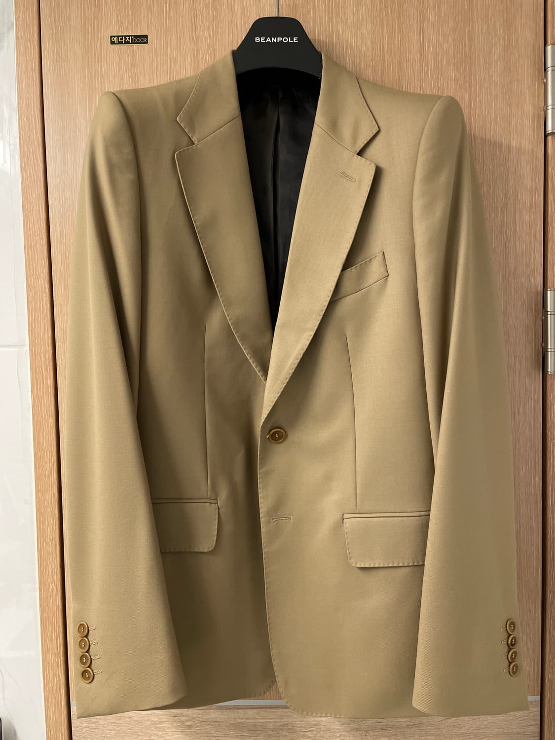 ZARA Concaved Shoulder Carmel Blazer 상품이미지1