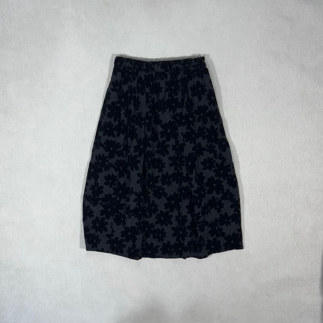 Cotton Velveteen Flower Black Skirt 상품이미지1