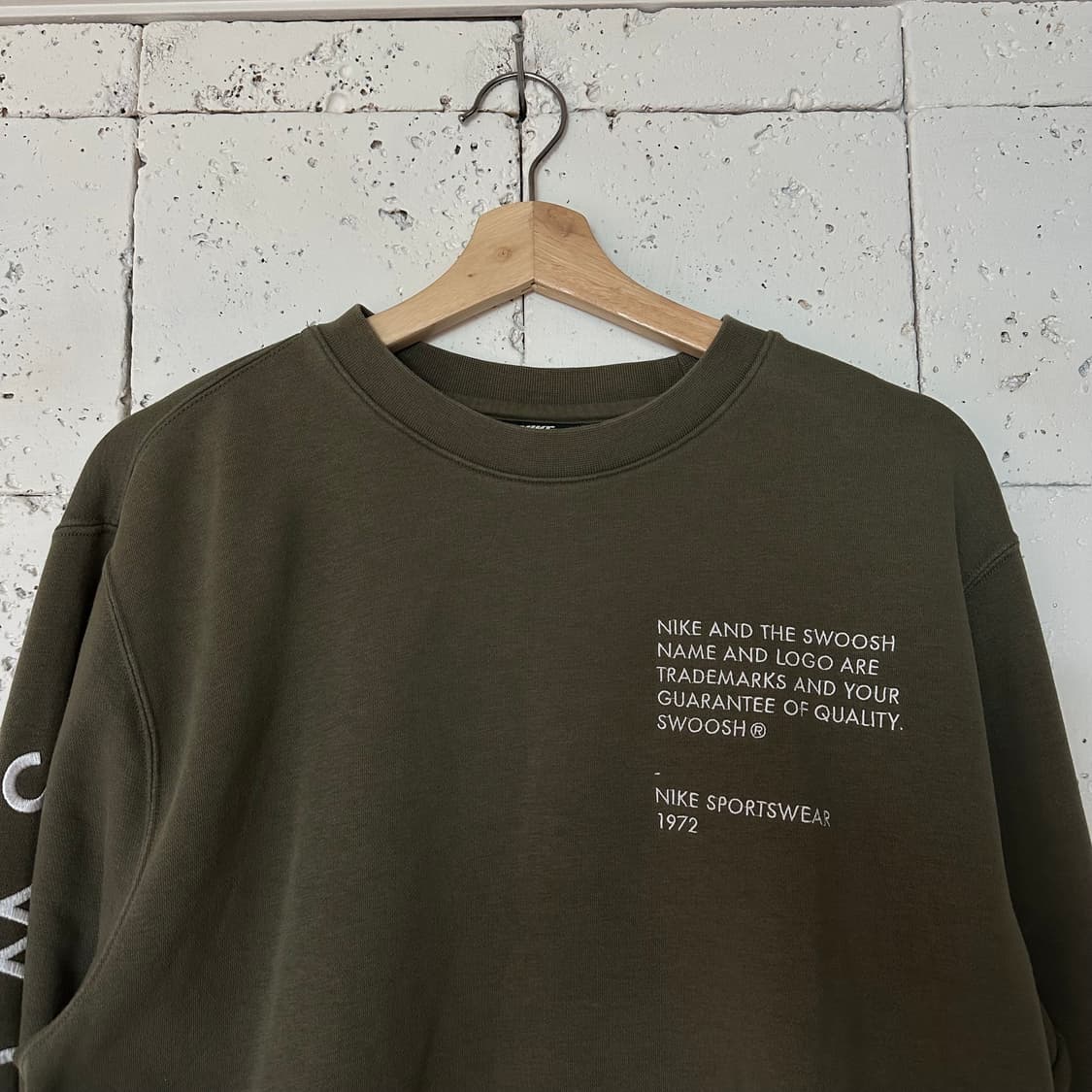 M 나이키 맨투맨 조거팬츠 세트 카키 상품이미지2