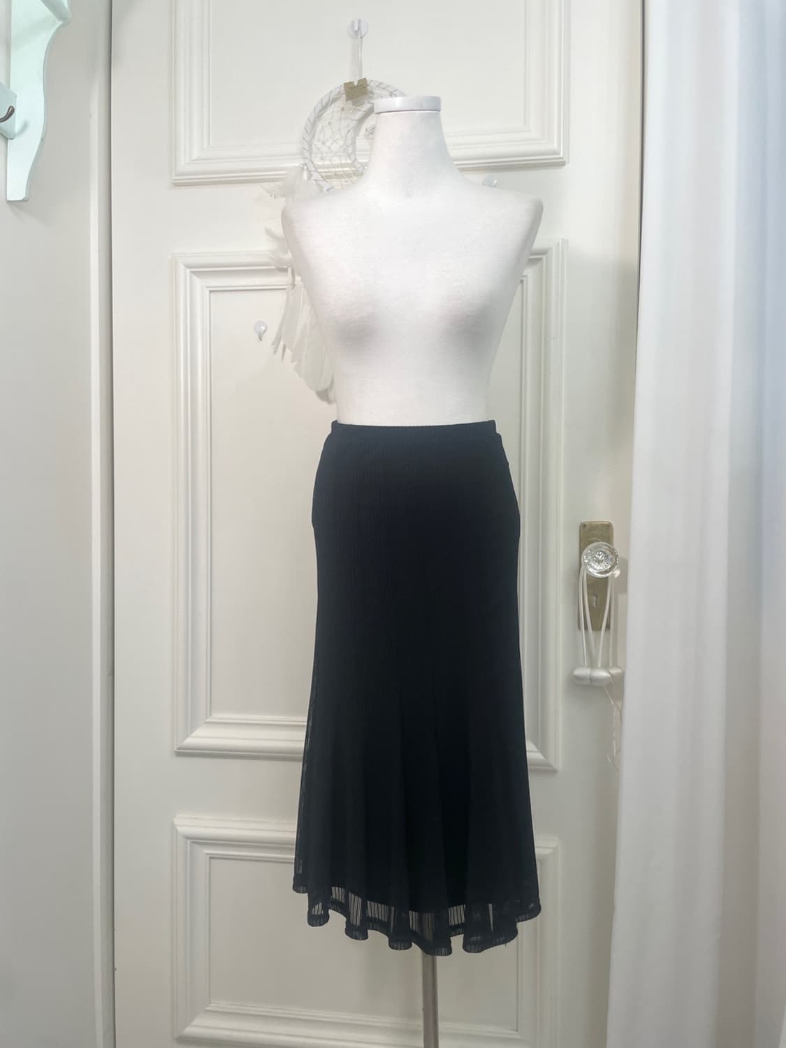 black lining pleats banding skirt  상품이미지1