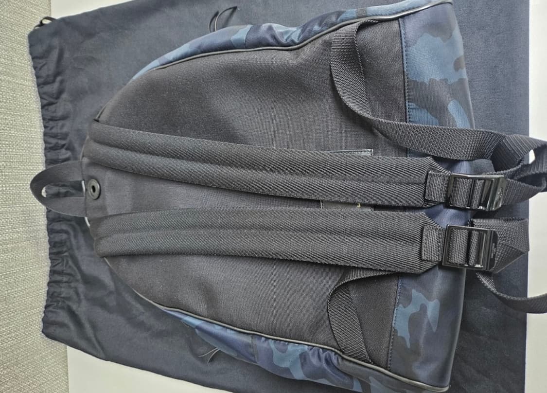 생 로랑 카모 백팩 상품이미지3