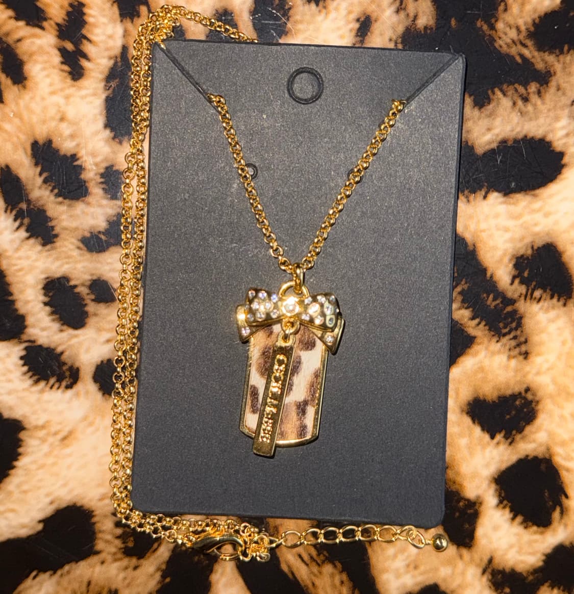 Cecil McBee 로고 레터링 갸루 호피 리본 큐빅 골드 목걸이 상품이미지1