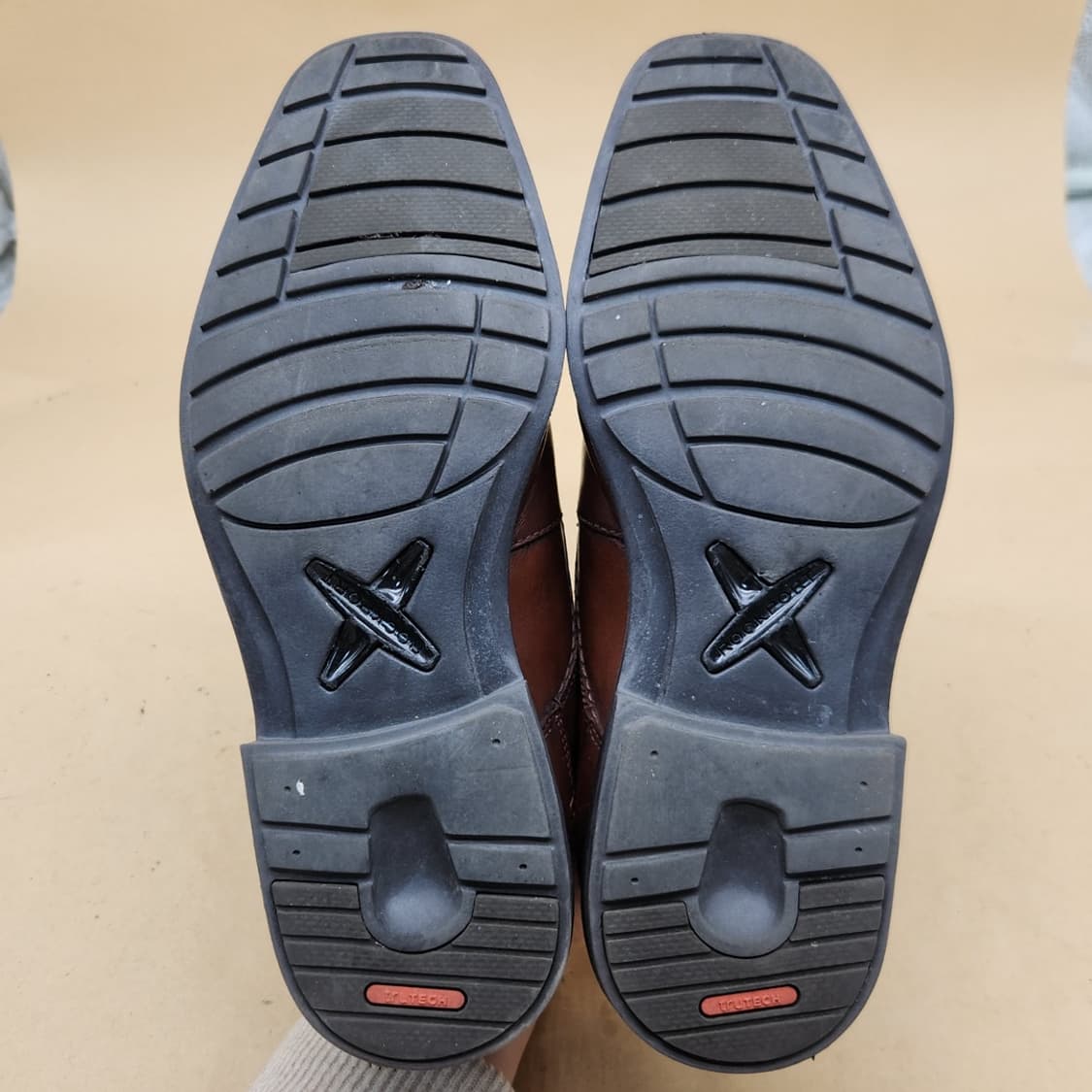 락포트 토탈모션 플레인토 250 상품이미지3