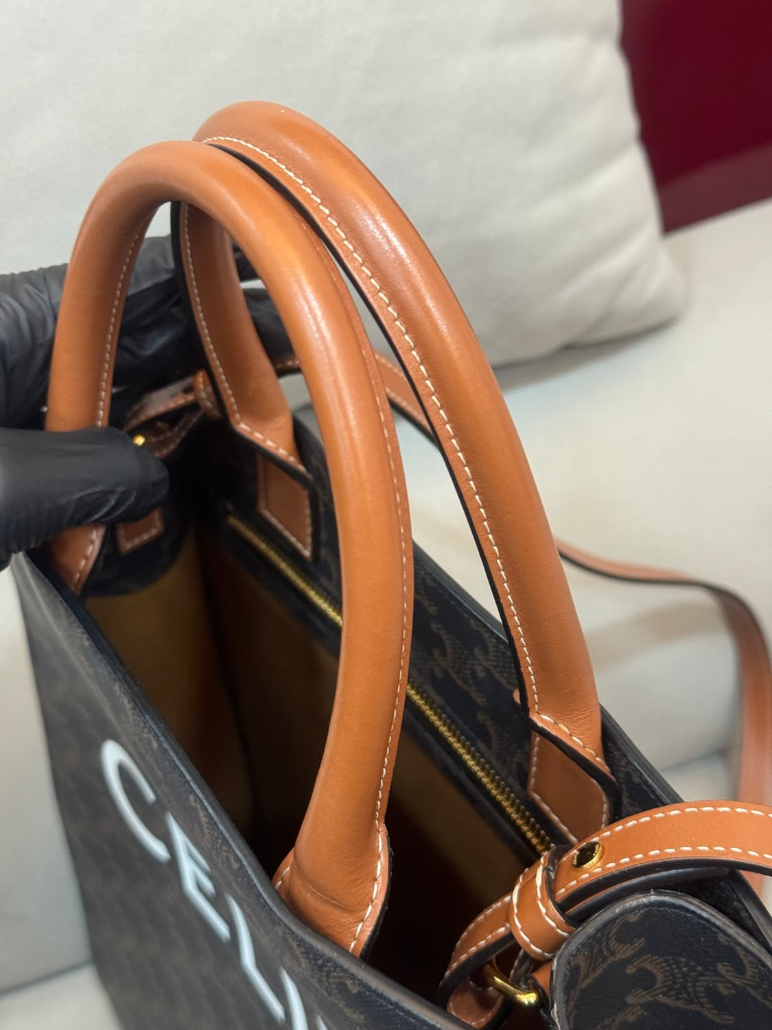 셀린느 버티컬 카바스 스몰 토트백 상품이미지3