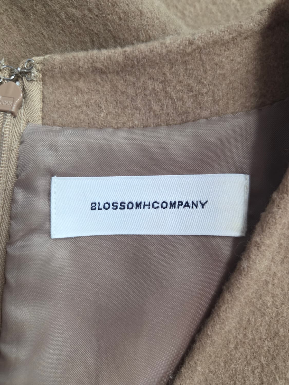 BLOSSOM H COMPANY 핸드메이드 울 브이넥 크롭 탑 상품이미지7