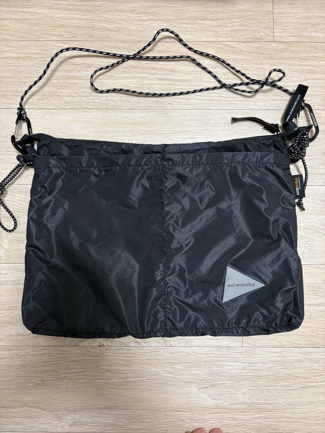 앤드원더 실 사코슈 차콜 블랙 상품이미지2