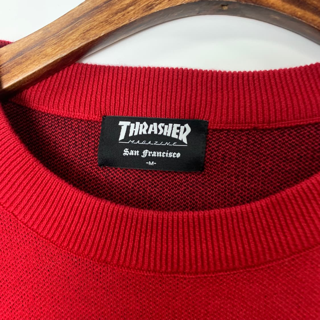 트레셔 스펠아웃 레드 니트 상품이미지5