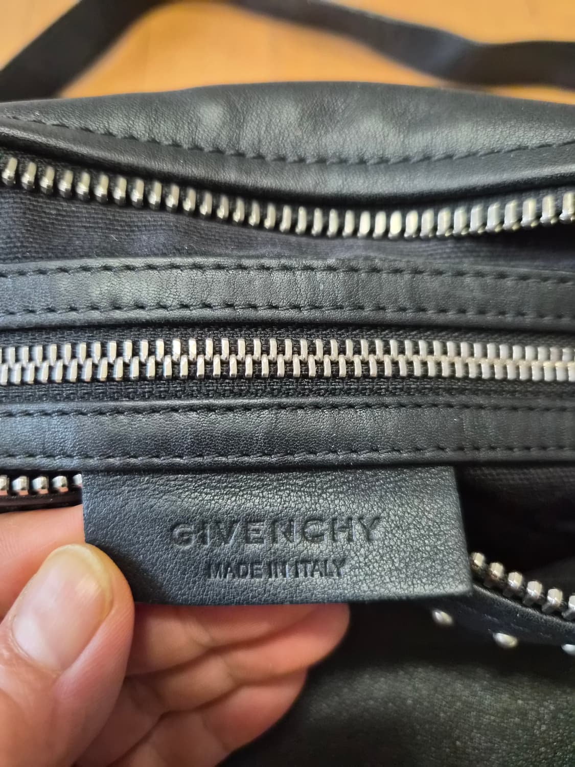 (정품) 지방시 판도라 스터드 크로스백 미듐 (명품 여자 가방 숄더백) 상품이미지7