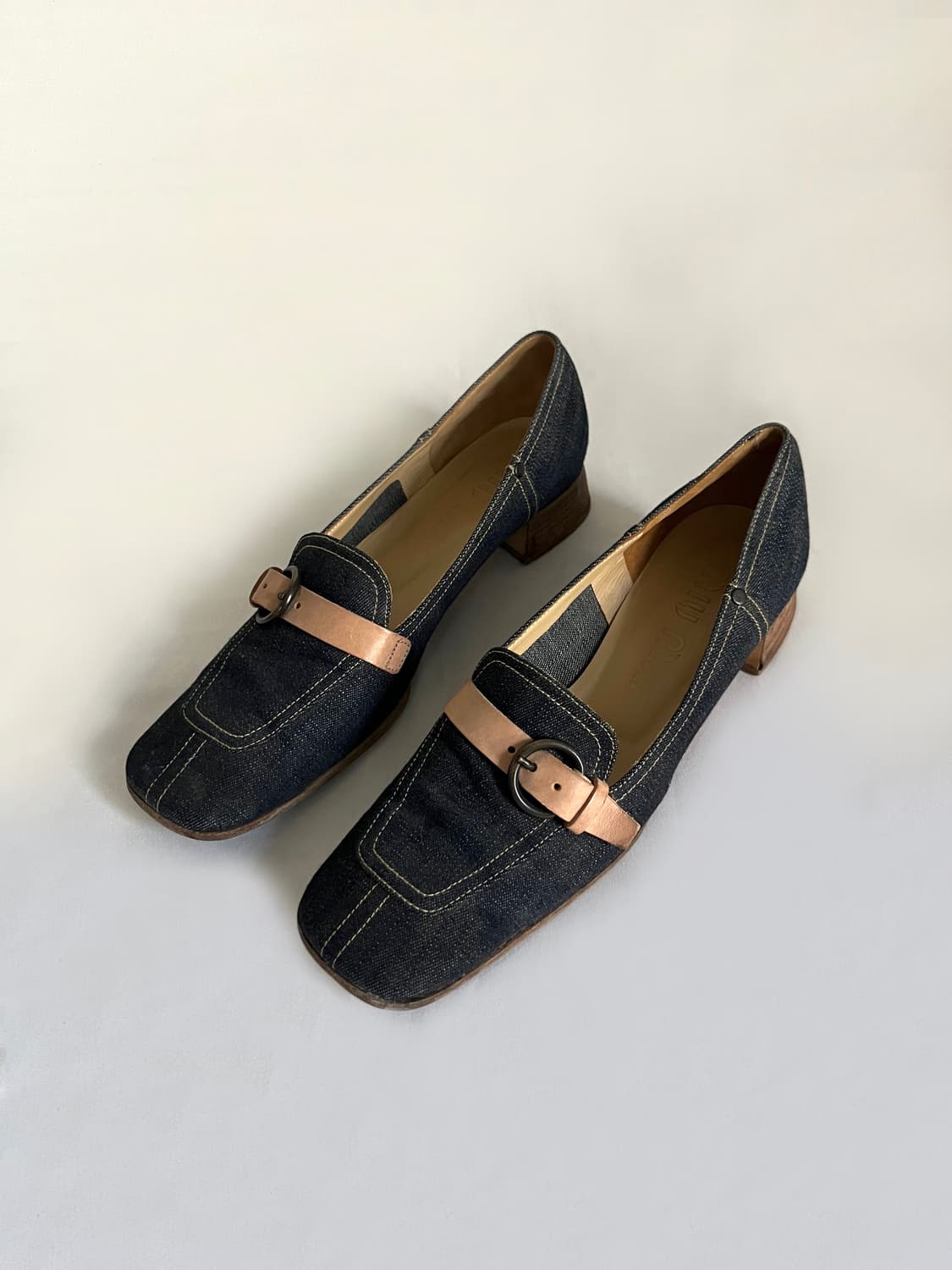 미우미우 00s 스퀘어 토 버클 로퍼 상품이미지4