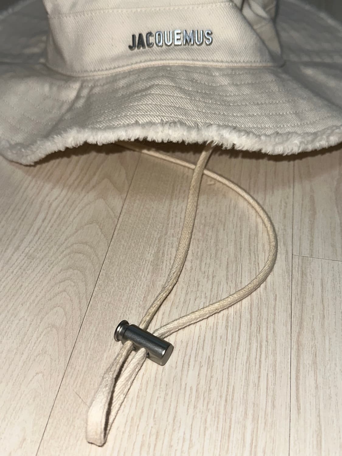 [60] 자크뮈스 르 밥 아티초크 버킷햇 오프 화이트 상품이미지3