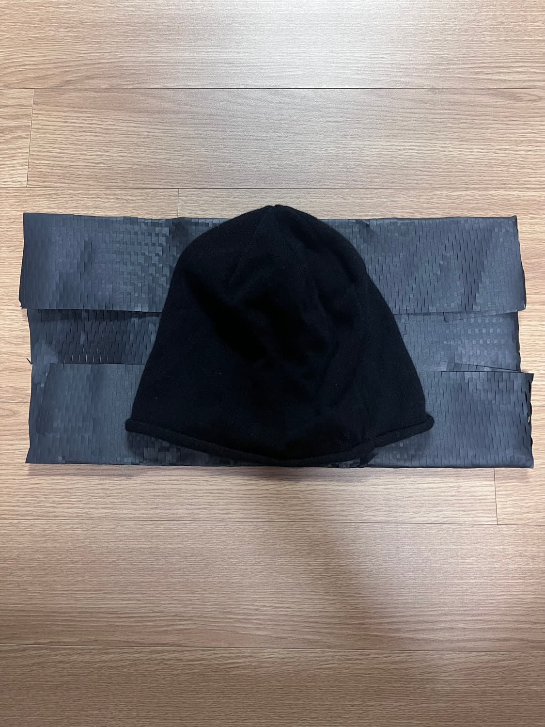 999휴머니티 오버핏 롤드 비니 블랙 상품이미지1