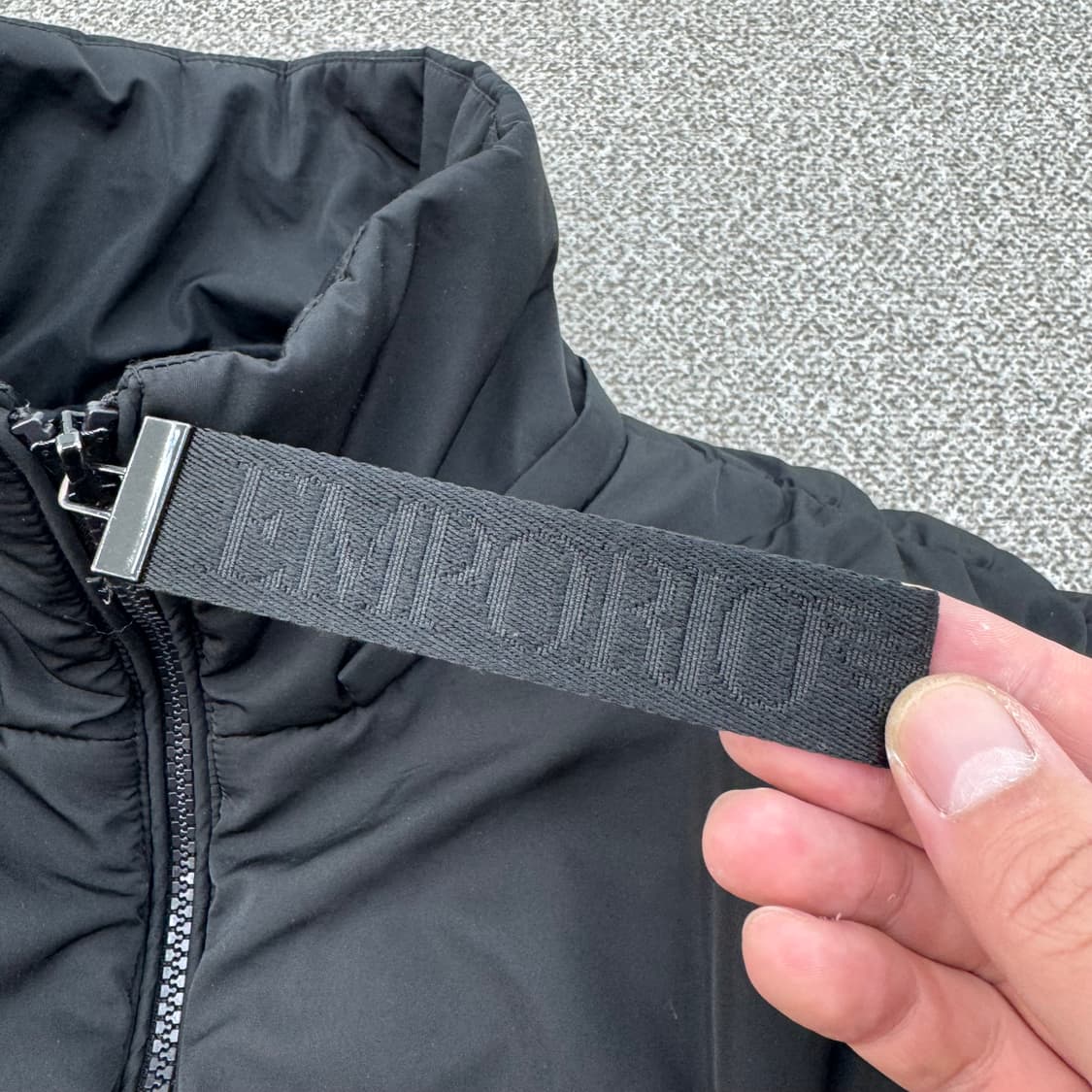 엠포리오 아르마니 패딩 상품이미지3