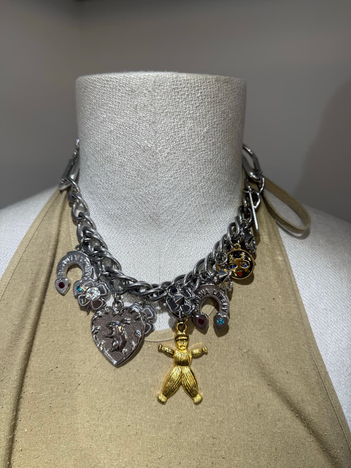 쵸포바 로위나 참 카라비너 목걸이  상품이미지1