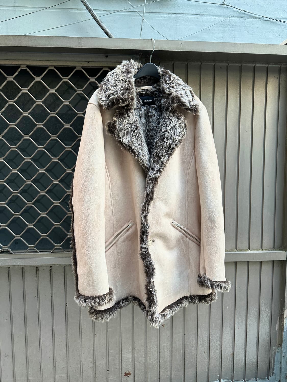 Grunge fur trimming suede jacket 상품이미지1