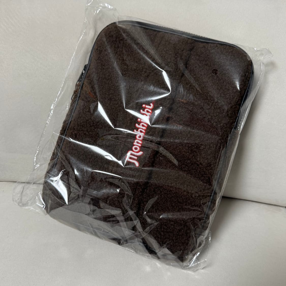 GS25 몬치치 테블릿 파우치 상품이미지2